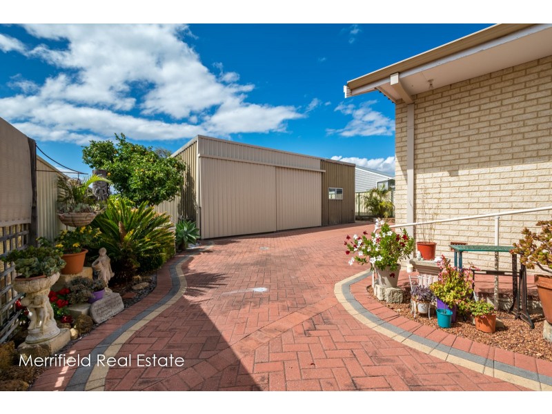 74 Mermaid Avenue, Emu Point WA 6330