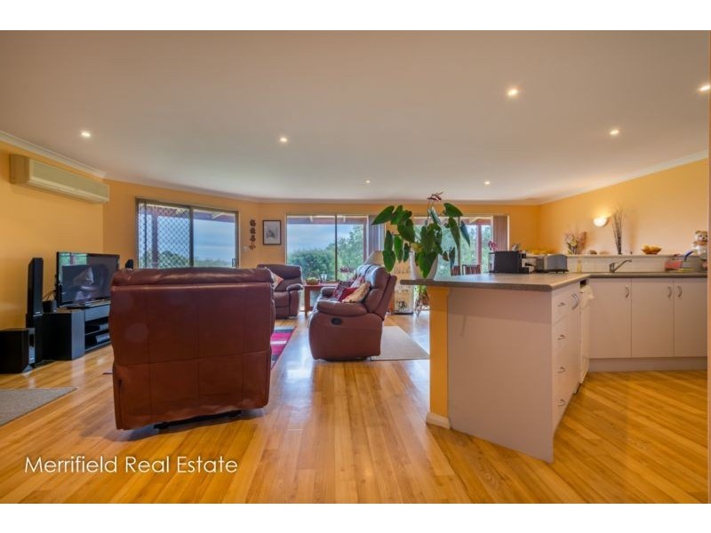21 Hyde Court, Lower King WA 6330