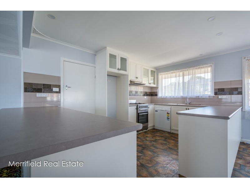 1 Ardeana Crescent, Yakamia WA 6330