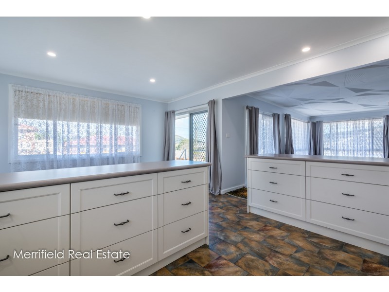 1 Ardeana Crescent, Yakamia WA 6330