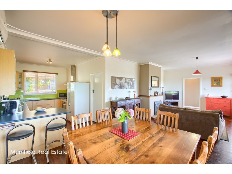 61 Burgoyne Road, Port Albany WA 6330