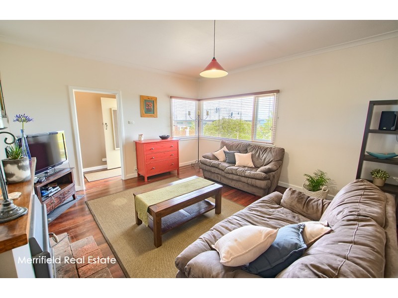 61 Burgoyne Road, Port Albany WA 6330