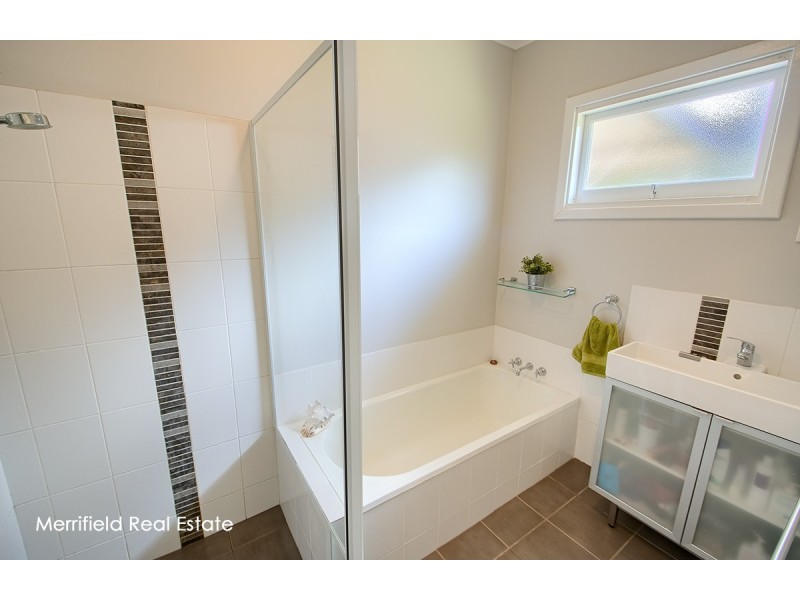 61 Burgoyne Road, Port Albany WA 6330