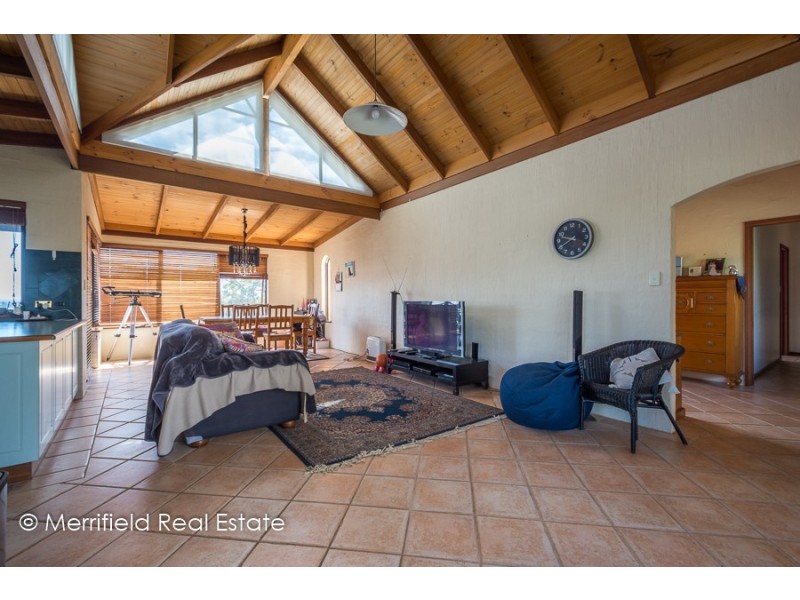 13 Melrose Street, Mount Melville WA 6330