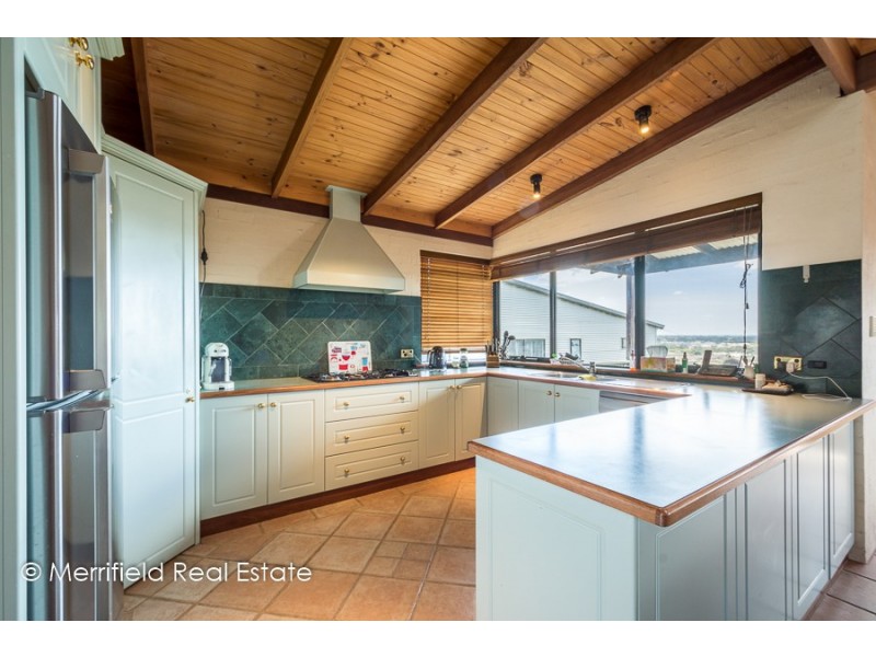 13 Melrose Street, Mount Melville WA 6330