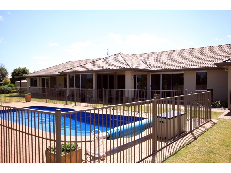 4 Brittany Court, Kingaroy QLD 4610