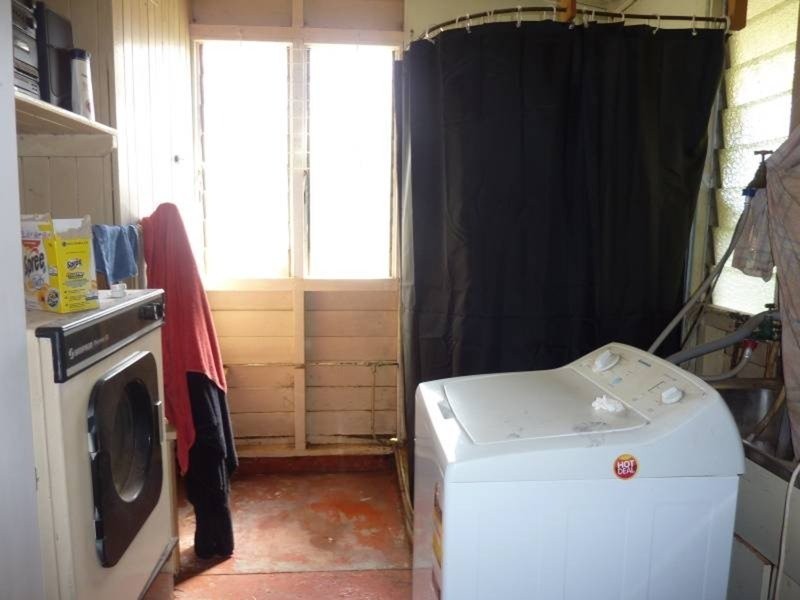 34 Walter Road, Kingaroy QLD 4610