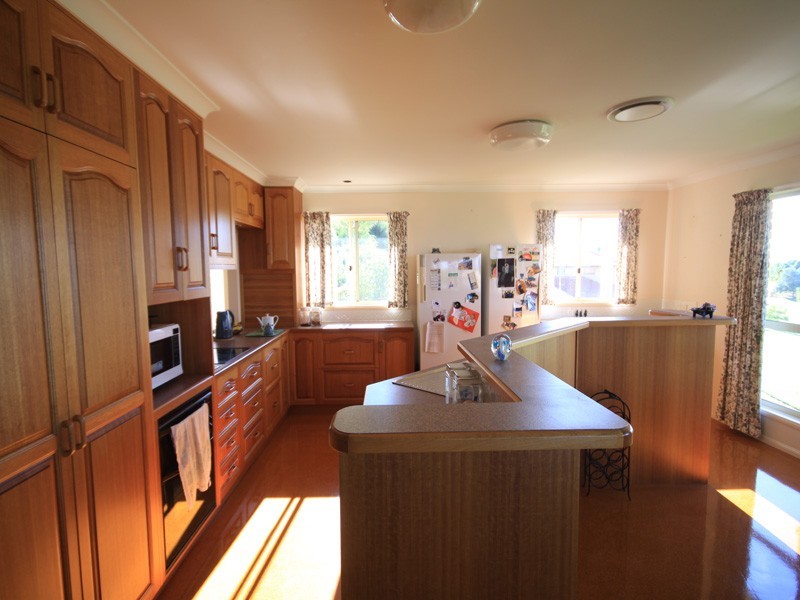 34 Nolan Drive, Kingaroy QLD 4610