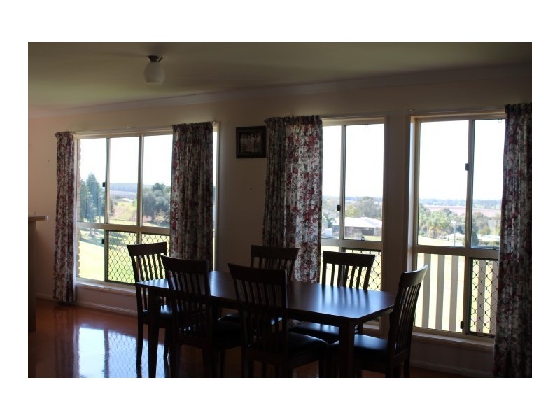 34 Nolan Drive, Kingaroy QLD 4610