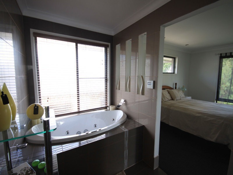 71 Cowie Drive, Kingaroy QLD 4610