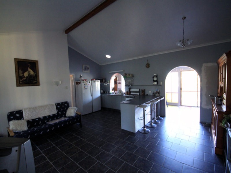 301 Carbeen Crescent, Nanango QLD 4615