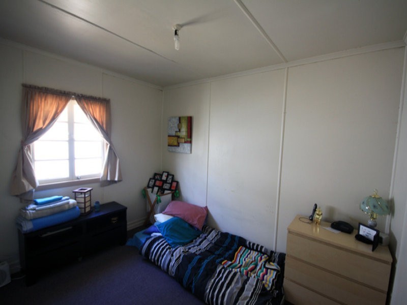 42 Youngman Street, Kingaroy QLD 4610