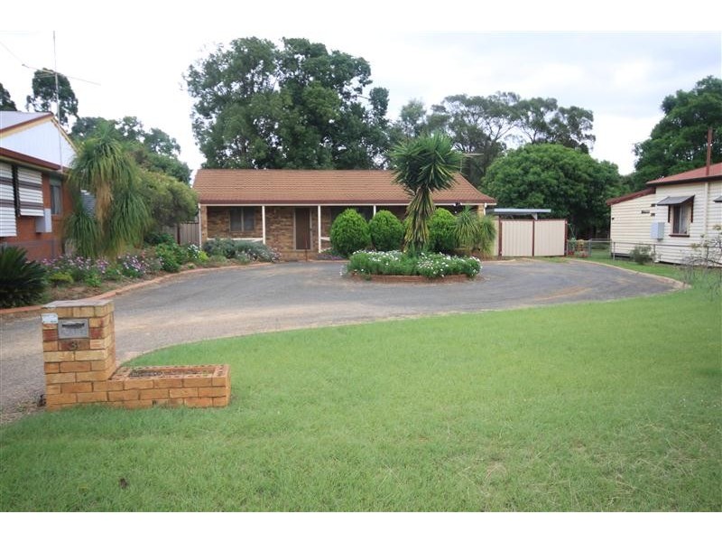 3 Booth Street, Kingaroy QLD 4610