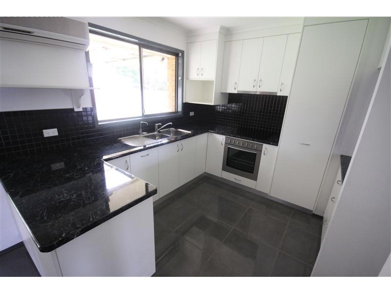 3 Booth Street, Kingaroy QLD 4610