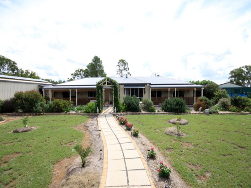 9-11 Albion Street, Kingaroy QLD 4610