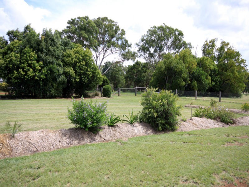 9-11 Albion Street, Kingaroy QLD 4610