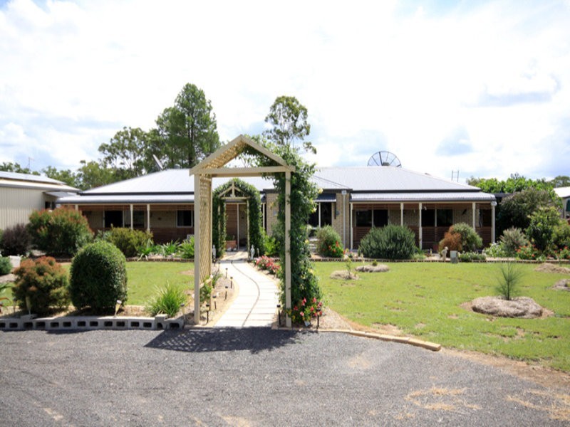 9-11 Albion Street, Kingaroy QLD 4610