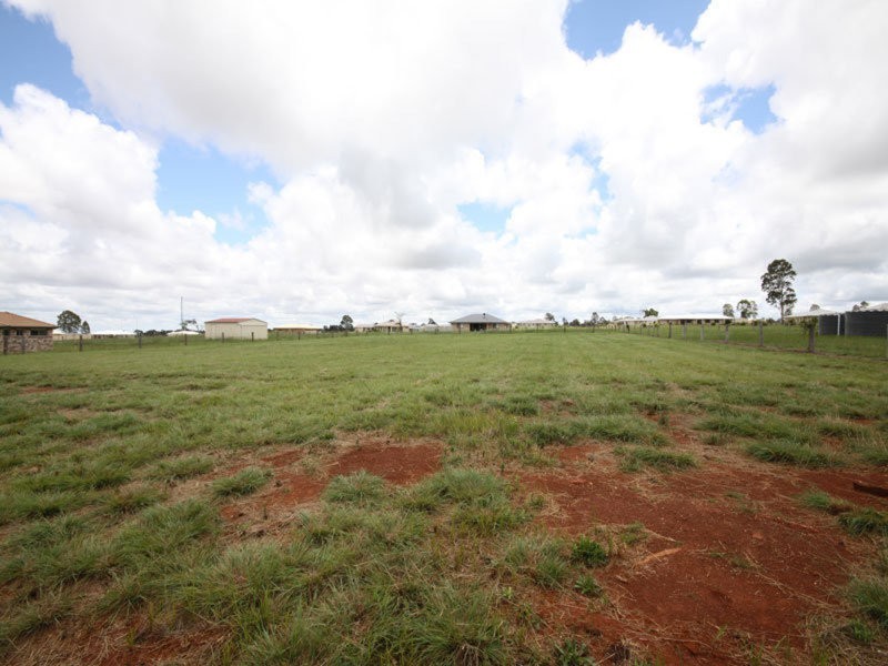 5-7 Premier Drive, Kingaroy QLD 4610