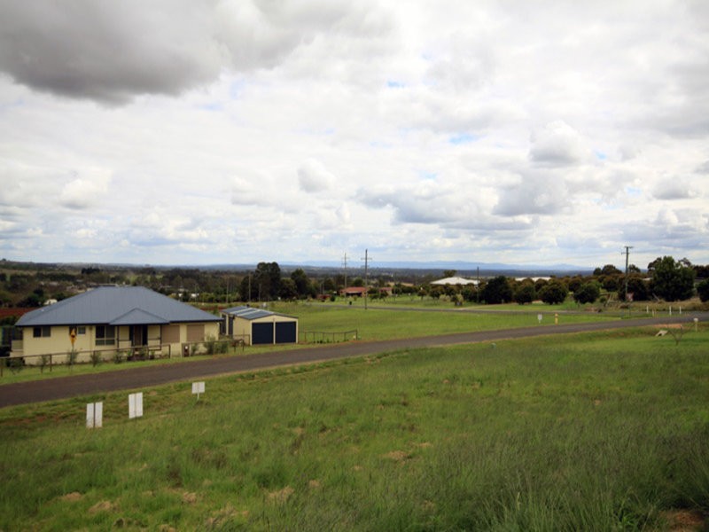 41 Sonaree Drive, Kingaroy QLD 4610