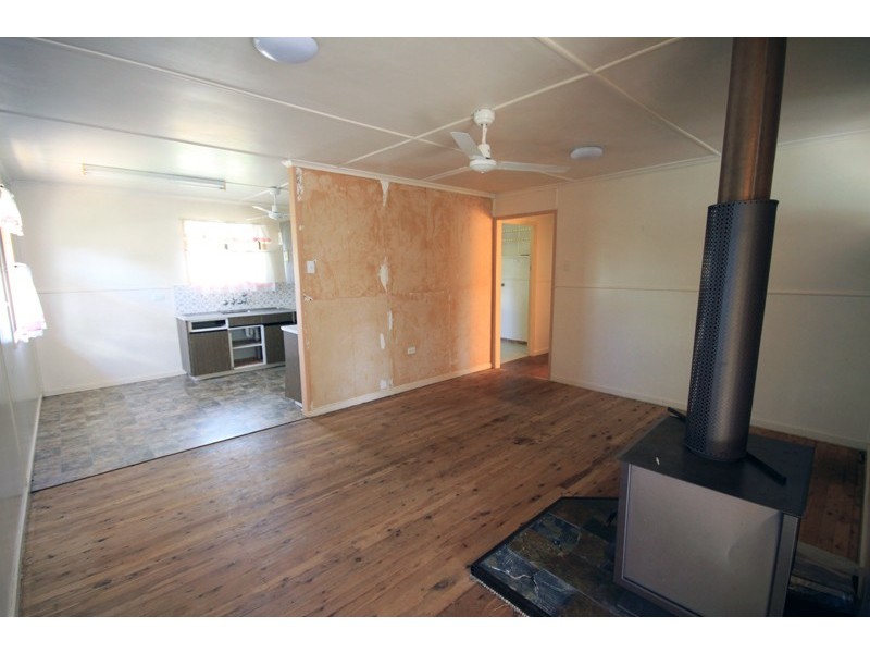 32 Youngman Street, Kingaroy QLD 4610