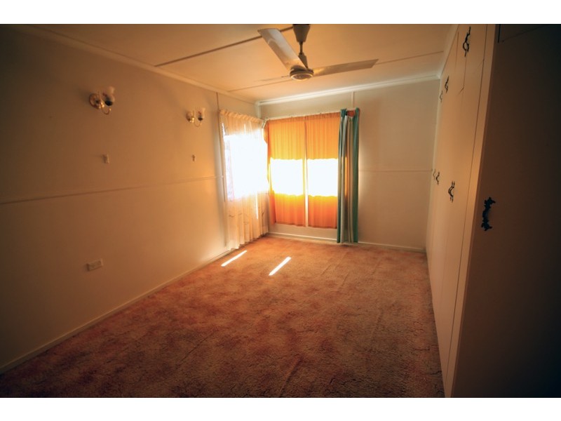 32 Youngman Street, Kingaroy QLD 4610