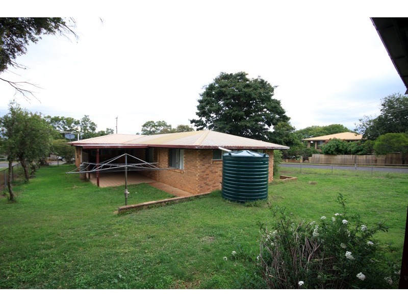 126 Ivy Street, Kingaroy QLD 4610