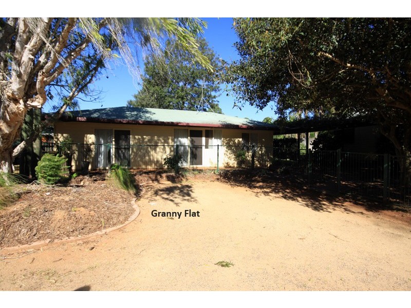 8 Kearney Street, Kingaroy QLD 4610