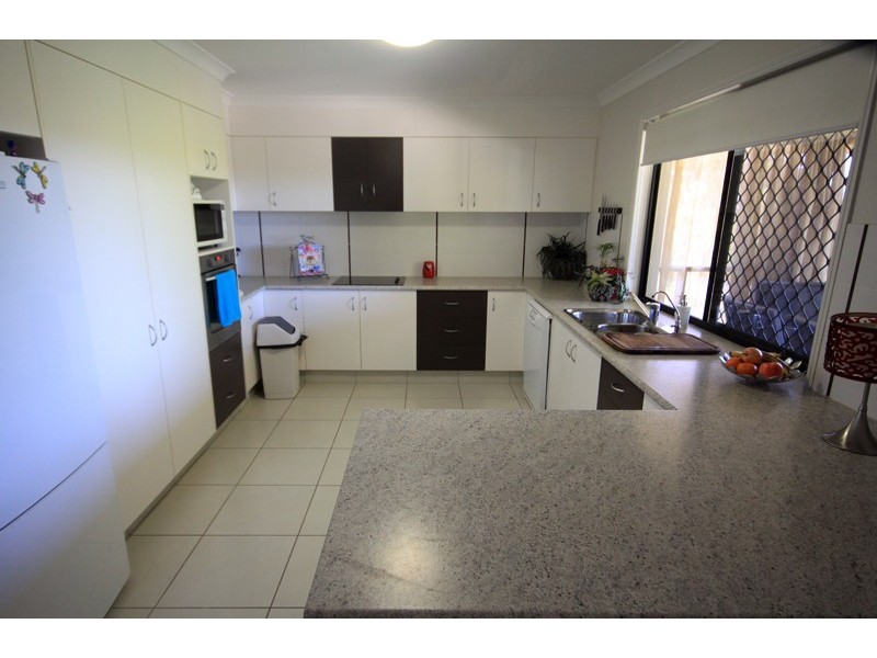 69 Cowie Drive, Kingaroy QLD 4610