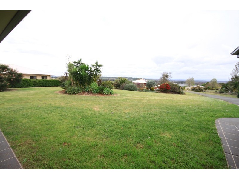 16 Sonaree Drive, Kingaroy QLD 4610
