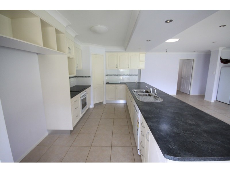 16 Sonaree Drive, Kingaroy QLD 4610