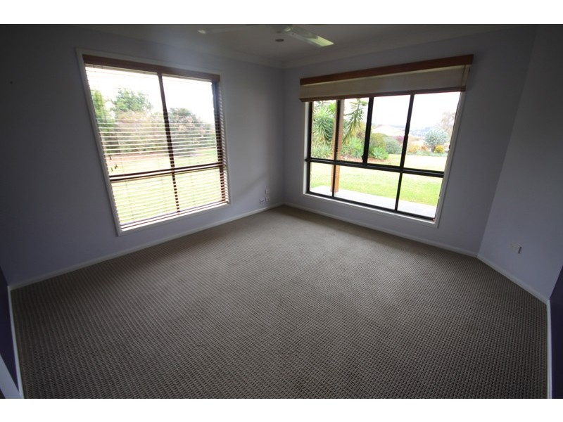 16 Sonaree Drive, Kingaroy QLD 4610