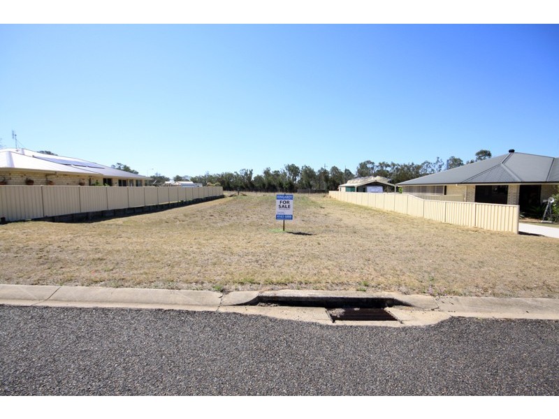 2 Oleander Street, Nanango QLD 4615