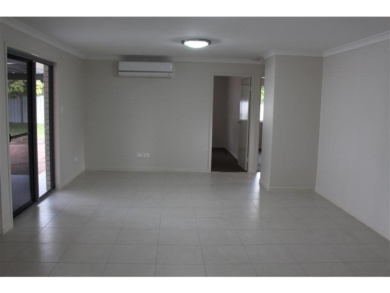 19 Reservoir Street, Kingaroy QLD 4610