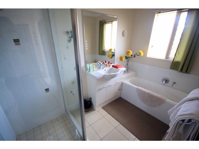 42 Bottlebrush Street, Kingaroy QLD 4610