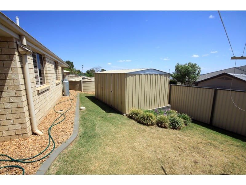42 Bottlebrush Street, Kingaroy QLD 4610