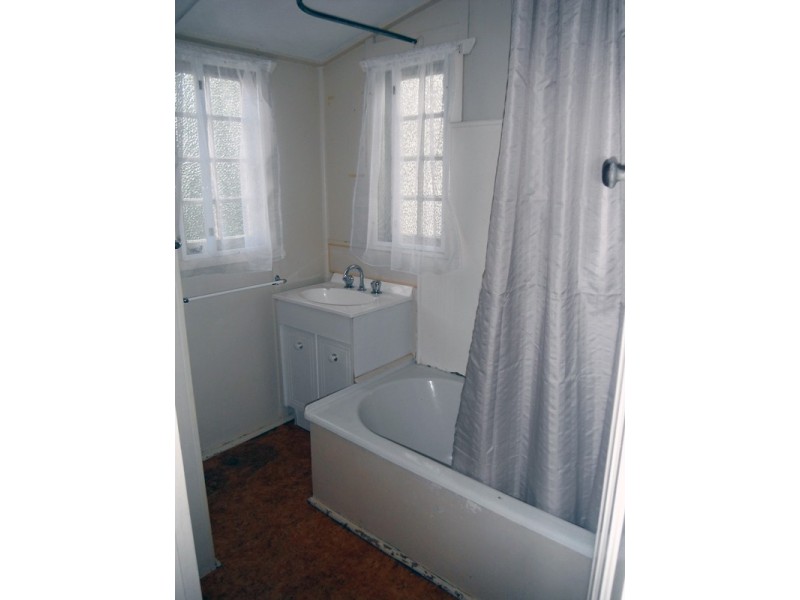 39 Carinya Street, Kingaroy QLD 4610