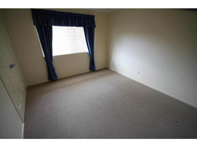 16 Hillview Parade, Kingaroy QLD 4610