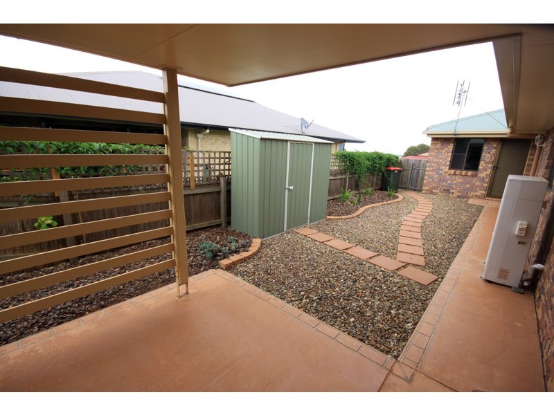 16 Hillview Parade, Kingaroy QLD 4610