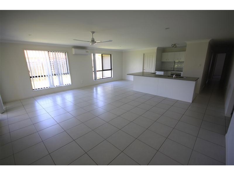 1 Oasis Drive, Kingaroy QLD 4610