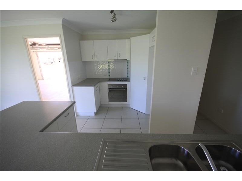 1 Oasis Drive, Kingaroy QLD 4610