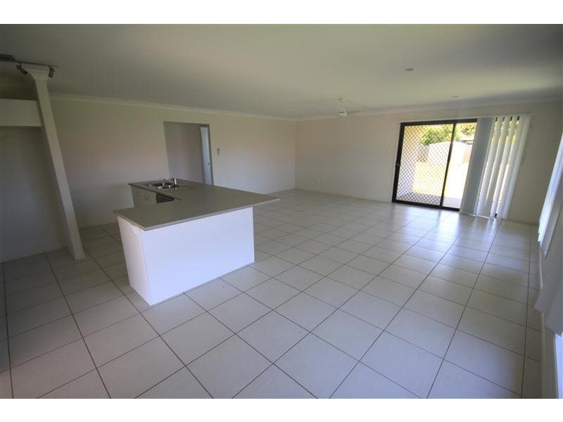 1 Oasis Drive, Kingaroy QLD 4610