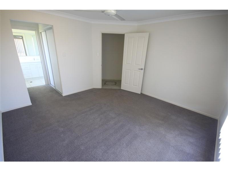 1 Oasis Drive, Kingaroy QLD 4610