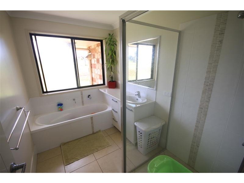 2 – 4 Cockatoo Court, Kingaroy QLD 4610