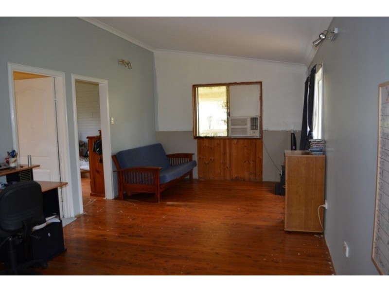 Wattle Camp QLD 4615