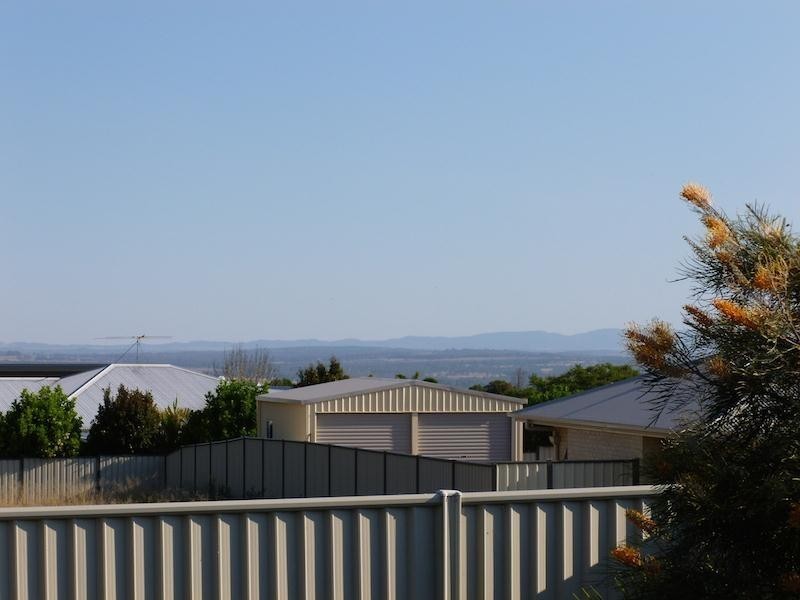 2 Dingle Close, Kingaroy QLD 4610