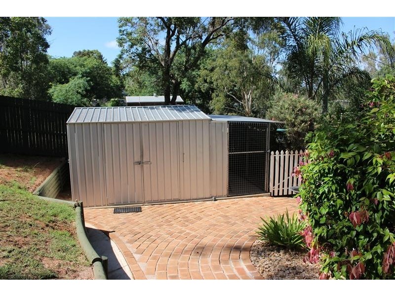 24 Hospital Terrace, Nanango QLD 4615