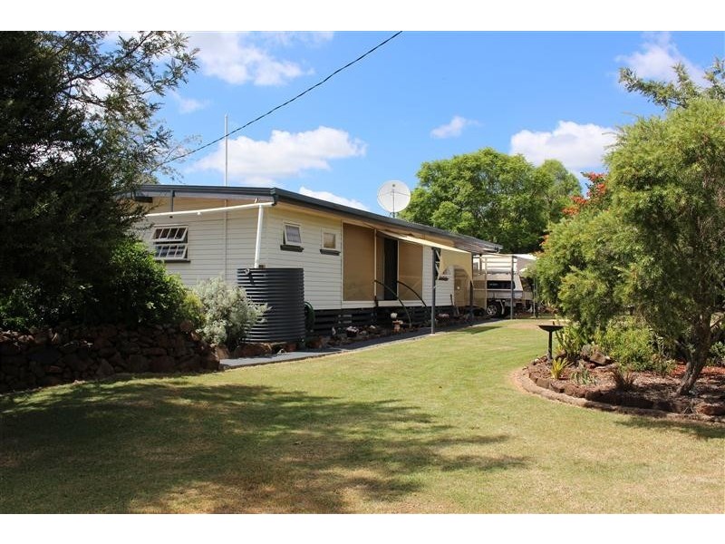 121 Lilian Avenue, Ellesmere QLD 4610