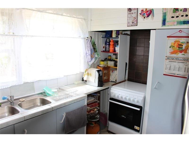 121 Lilian Avenue, Ellesmere QLD 4610