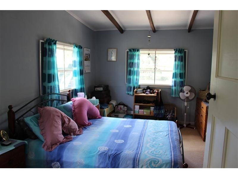121 Lilian Avenue, Ellesmere QLD 4610