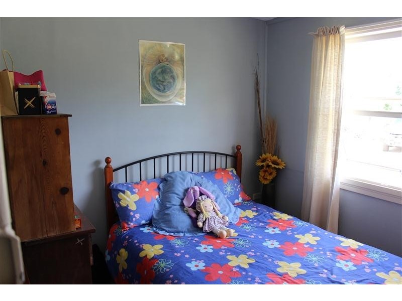 121 Lilian Avenue, Ellesmere QLD 4610